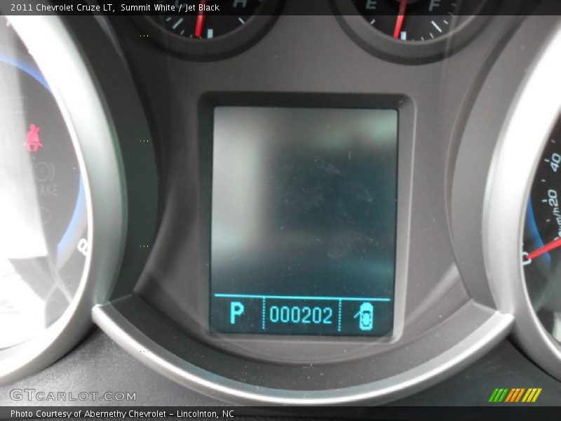 Summit White / Jet Black 2011 Chevrolet Cruze LT