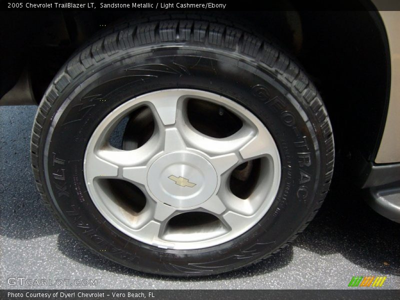 Sandstone Metallic / Light Cashmere/Ebony 2005 Chevrolet TrailBlazer LT
