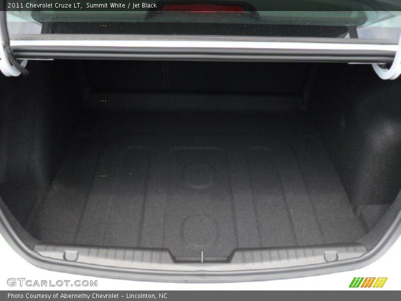 Summit White / Jet Black 2011 Chevrolet Cruze LT