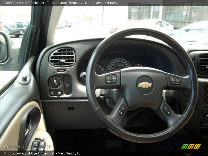 Sandstone Metallic / Light Cashmere/Ebony 2005 Chevrolet TrailBlazer LT