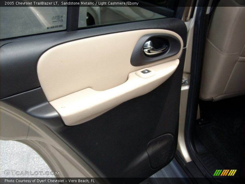 Sandstone Metallic / Light Cashmere/Ebony 2005 Chevrolet TrailBlazer LT
