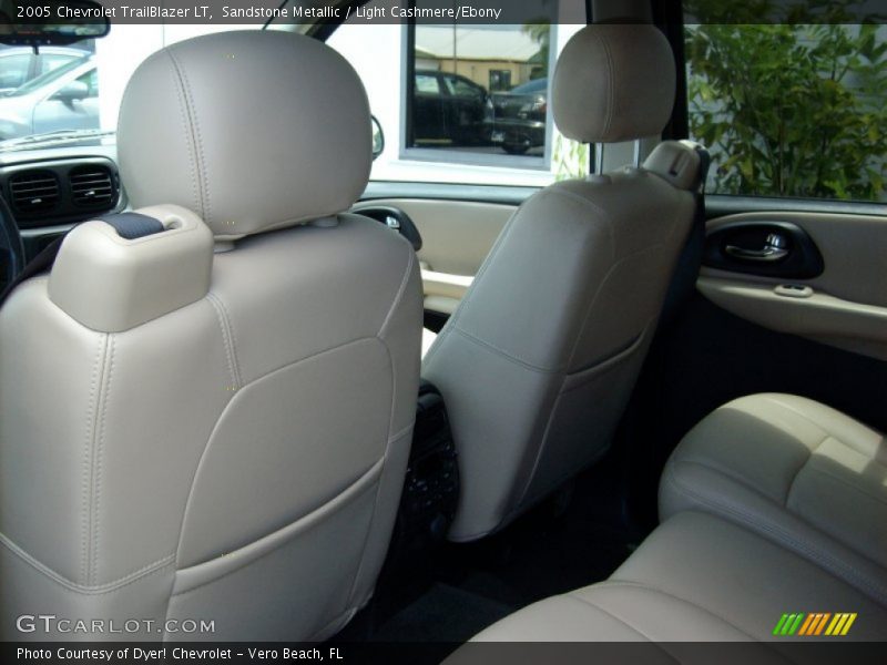 Sandstone Metallic / Light Cashmere/Ebony 2005 Chevrolet TrailBlazer LT