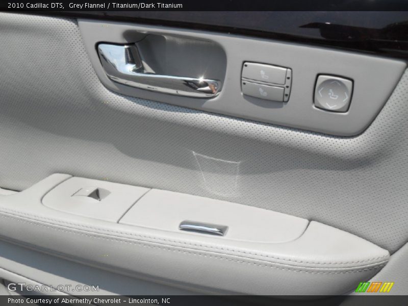 Grey Flannel / Titanium/Dark Titanium 2010 Cadillac DTS
