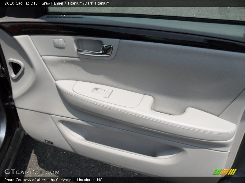 Grey Flannel / Titanium/Dark Titanium 2010 Cadillac DTS