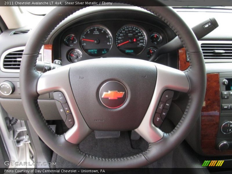 Sheer Silver Metallic / Ebony 2011 Chevrolet Avalanche LT 4x4