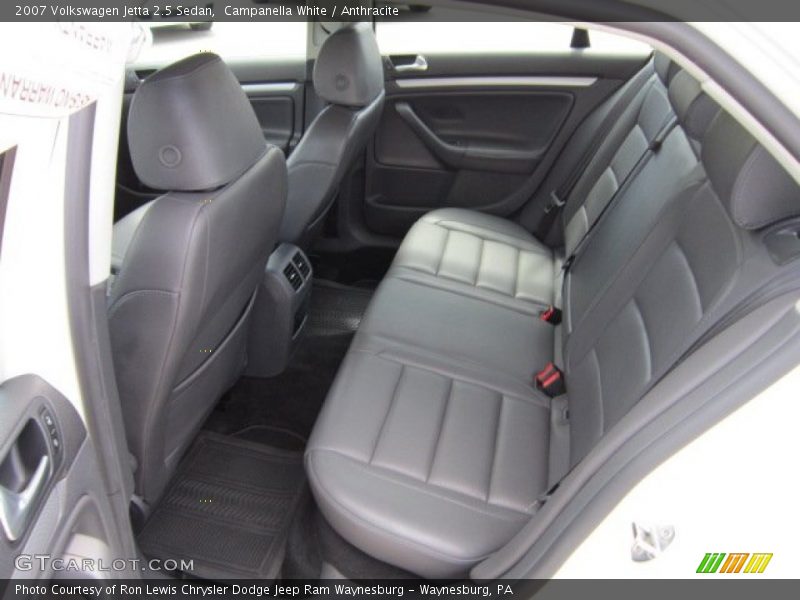 Campanella White / Anthracite 2007 Volkswagen Jetta 2.5 Sedan