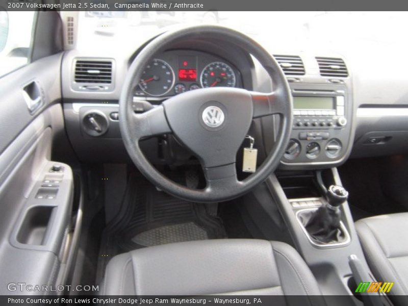 Campanella White / Anthracite 2007 Volkswagen Jetta 2.5 Sedan