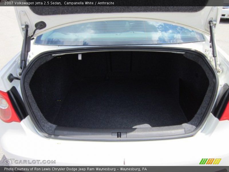 Campanella White / Anthracite 2007 Volkswagen Jetta 2.5 Sedan