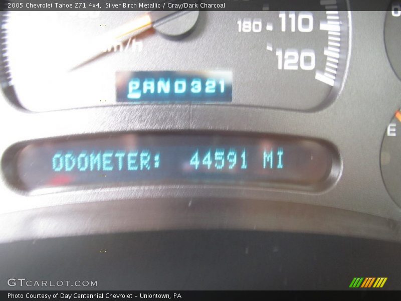 Silver Birch Metallic / Gray/Dark Charcoal 2005 Chevrolet Tahoe Z71 4x4