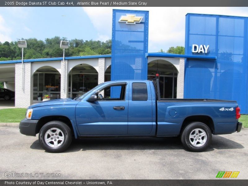 Atlantic Blue Pearl / Medium Slate Gray 2005 Dodge Dakota ST Club Cab 4x4