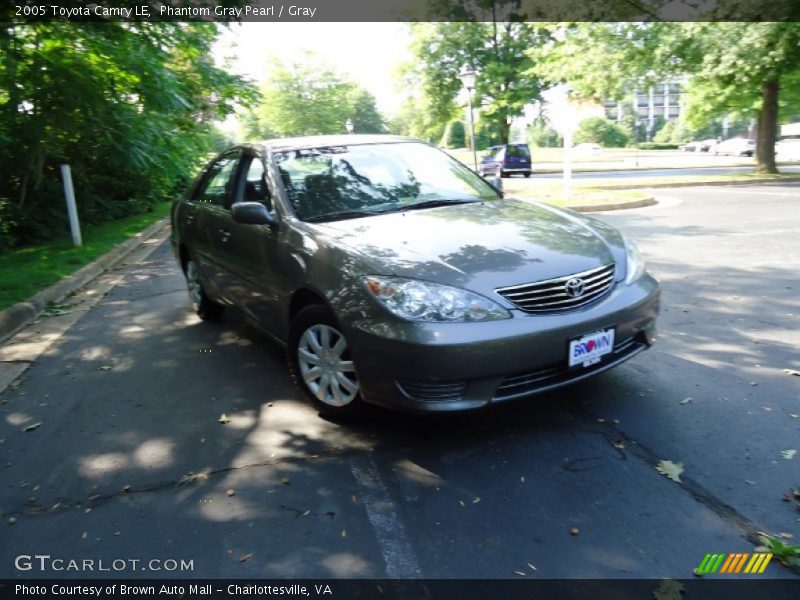 Phantom Gray Pearl / Gray 2005 Toyota Camry LE