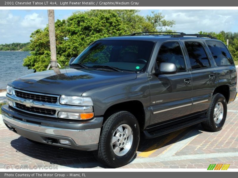 Light Pewter Metallic / Graphite/Medium Gray 2001 Chevrolet Tahoe LT 4x4