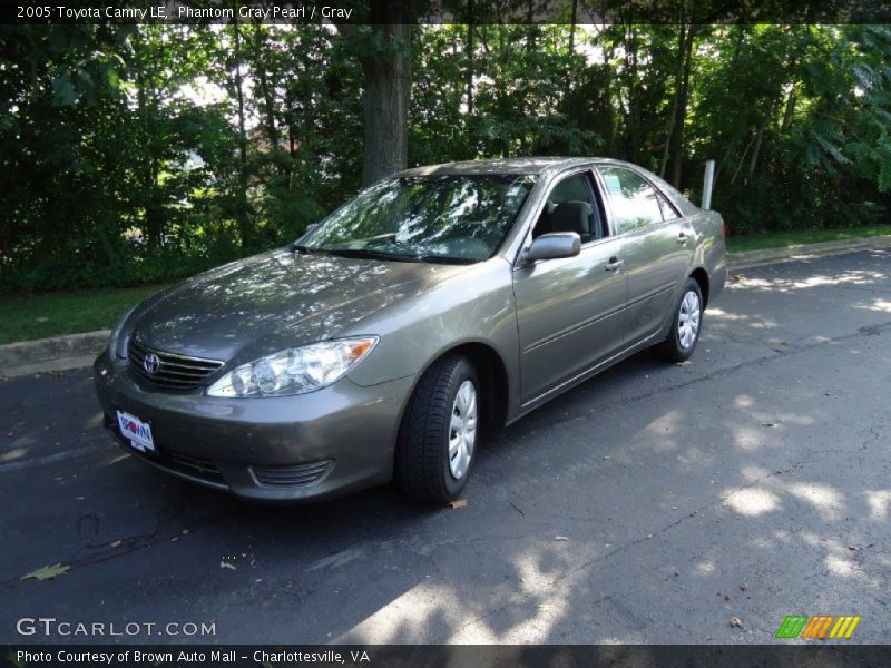 Phantom Gray Pearl / Gray 2005 Toyota Camry LE