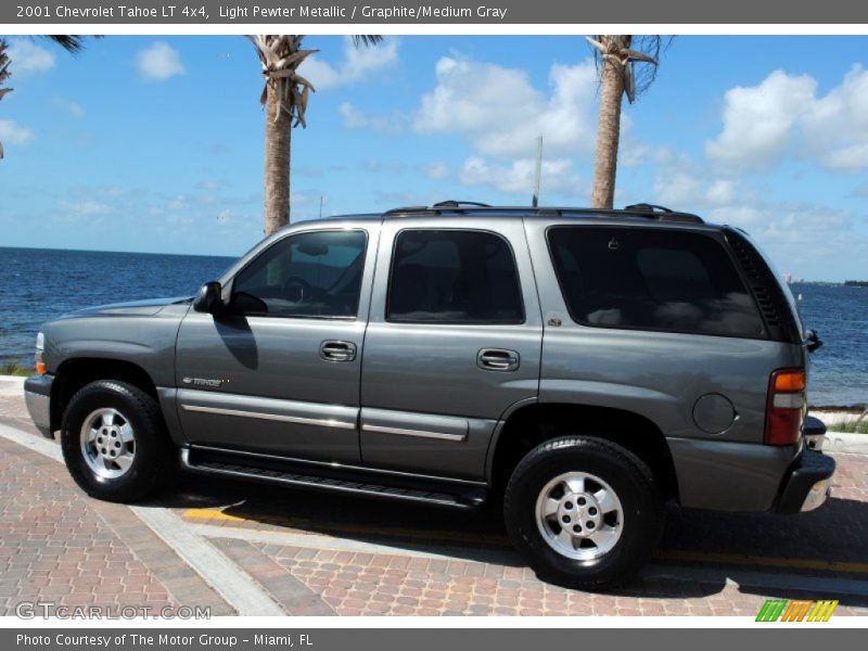 Light Pewter Metallic / Graphite/Medium Gray 2001 Chevrolet Tahoe LT 4x4