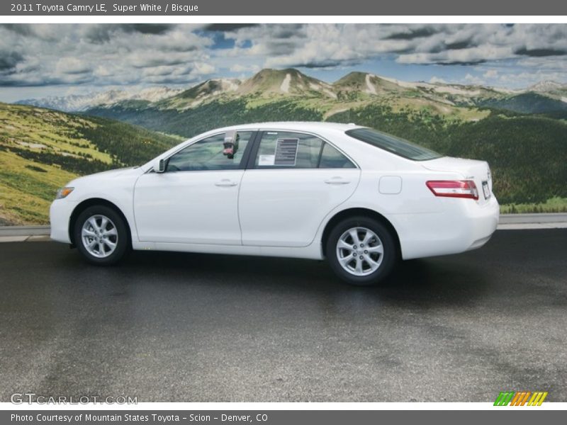 Super White / Bisque 2011 Toyota Camry LE