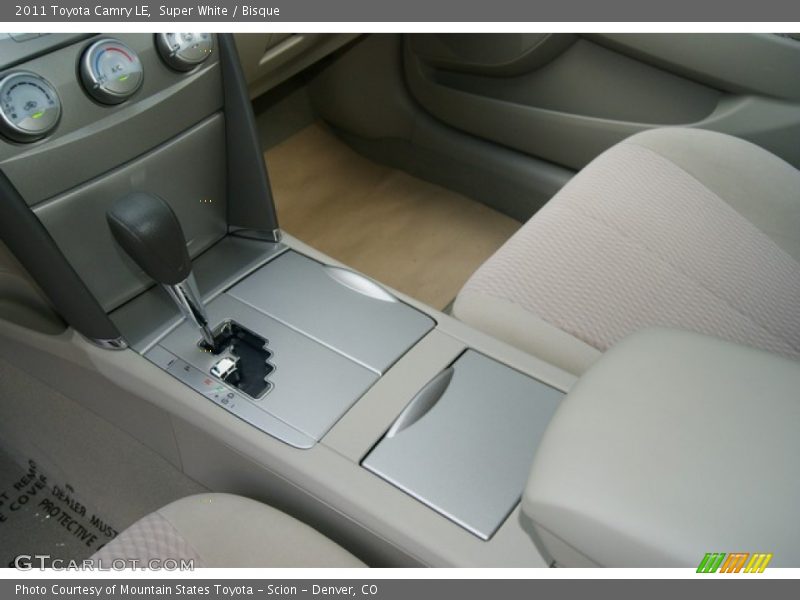 Super White / Bisque 2011 Toyota Camry LE
