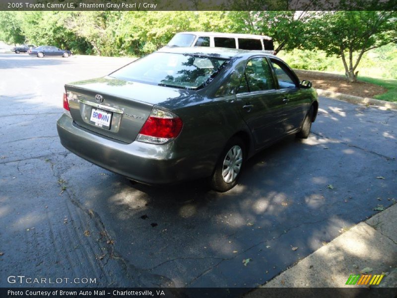 Phantom Gray Pearl / Gray 2005 Toyota Camry LE