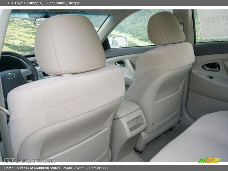Super White / Bisque 2011 Toyota Camry LE