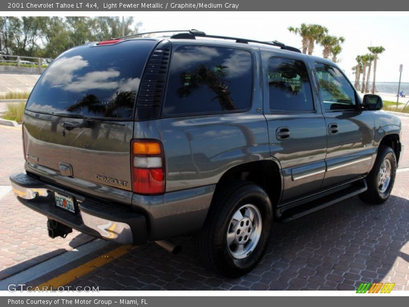 Light Pewter Metallic / Graphite/Medium Gray 2001 Chevrolet Tahoe LT 4x4