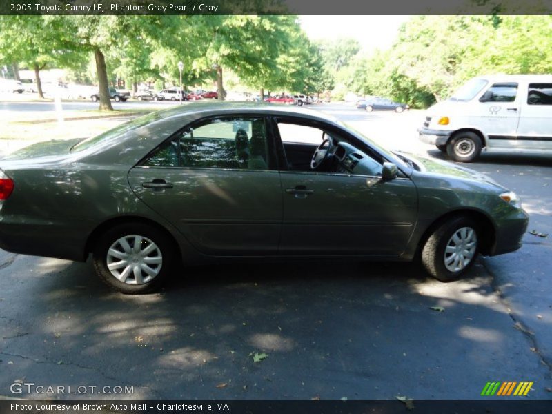 Phantom Gray Pearl / Gray 2005 Toyota Camry LE