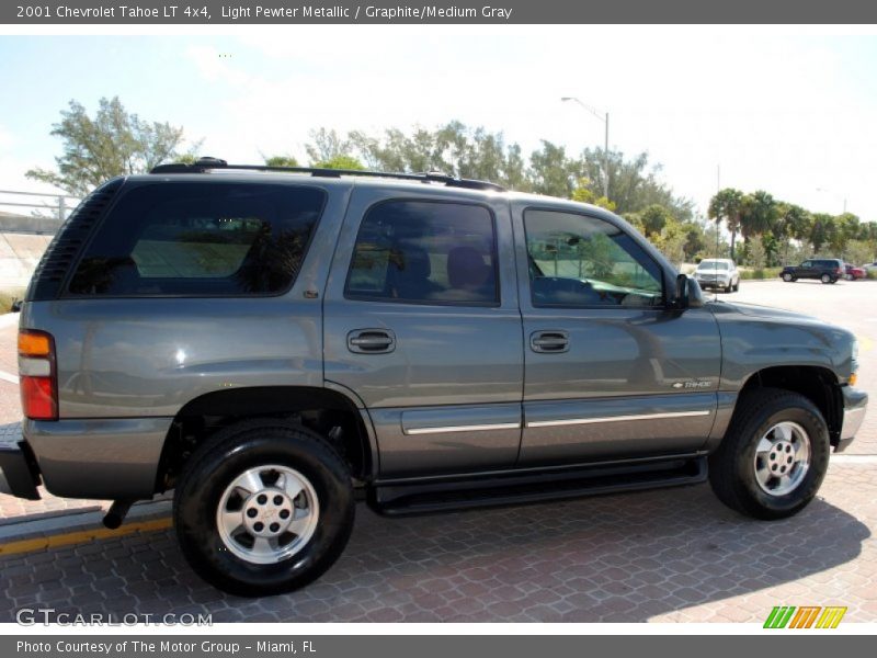Light Pewter Metallic / Graphite/Medium Gray 2001 Chevrolet Tahoe LT 4x4