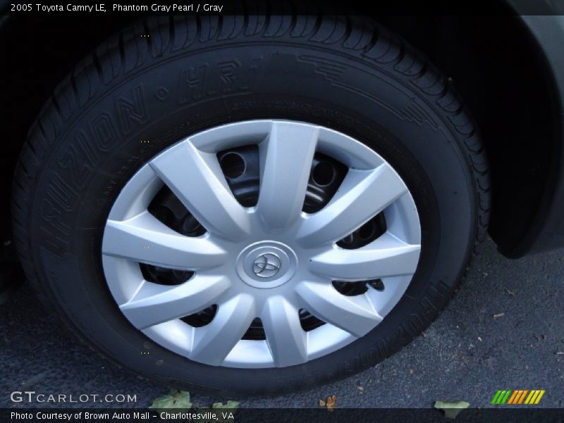 Phantom Gray Pearl / Gray 2005 Toyota Camry LE
