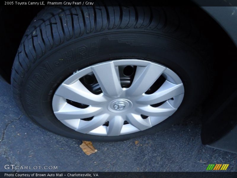 Phantom Gray Pearl / Gray 2005 Toyota Camry LE