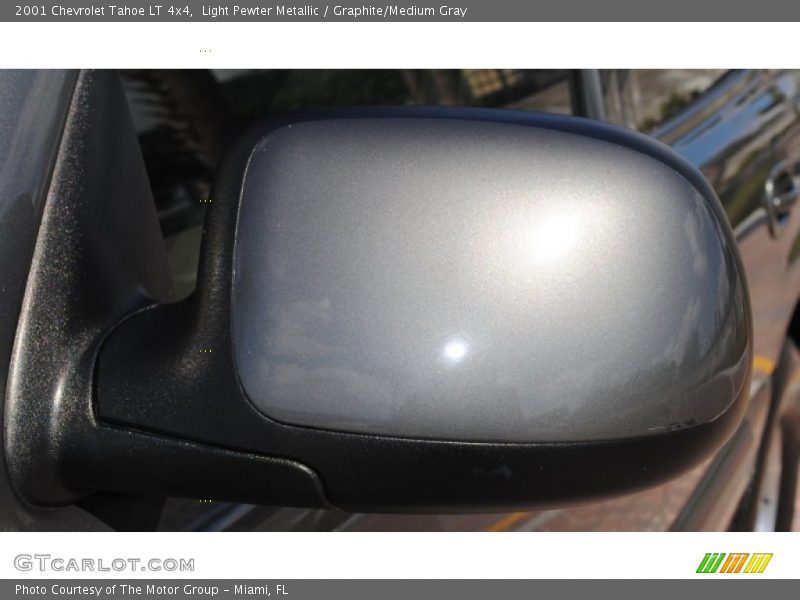 Light Pewter Metallic / Graphite/Medium Gray 2001 Chevrolet Tahoe LT 4x4