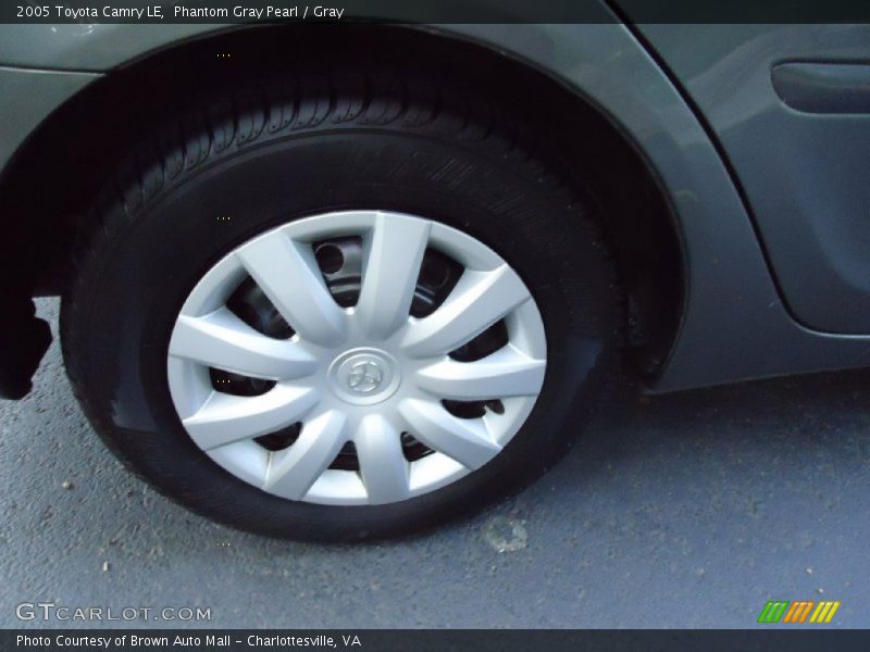 Phantom Gray Pearl / Gray 2005 Toyota Camry LE