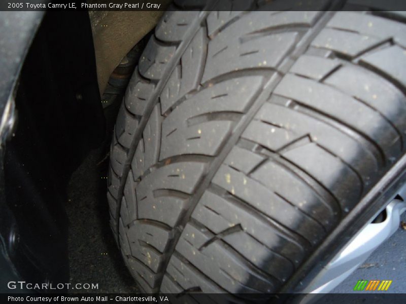 Phantom Gray Pearl / Gray 2005 Toyota Camry LE