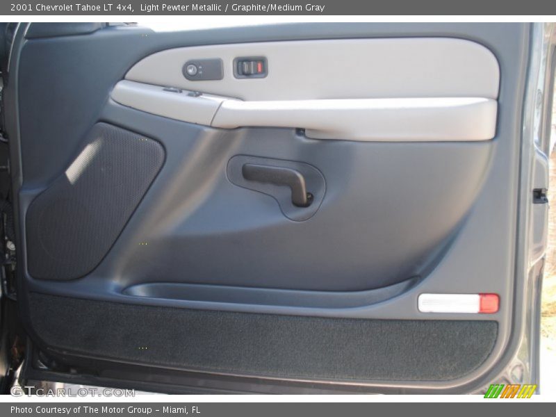 Light Pewter Metallic / Graphite/Medium Gray 2001 Chevrolet Tahoe LT 4x4