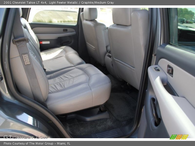 Light Pewter Metallic / Graphite/Medium Gray 2001 Chevrolet Tahoe LT 4x4