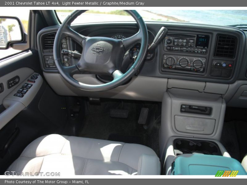 Light Pewter Metallic / Graphite/Medium Gray 2001 Chevrolet Tahoe LT 4x4