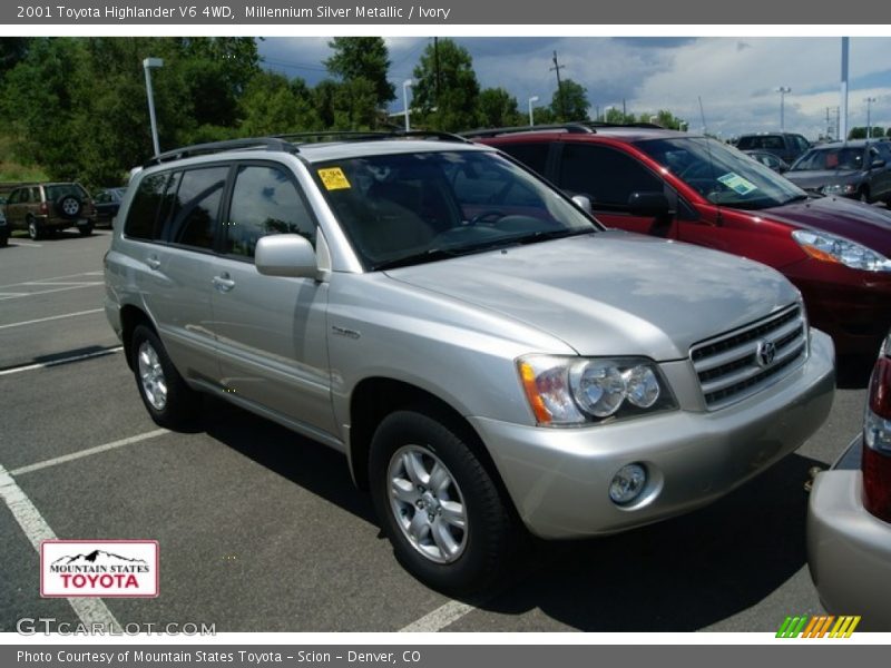 Millennium Silver Metallic / Ivory 2001 Toyota Highlander V6 4WD