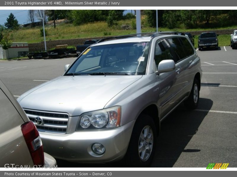 Millennium Silver Metallic / Ivory 2001 Toyota Highlander V6 4WD
