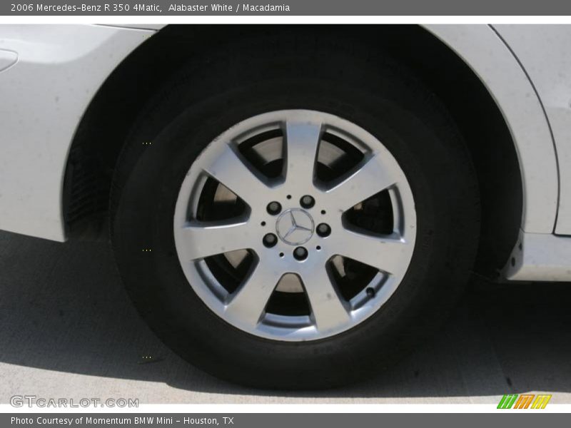 Alabaster White / Macadamia 2006 Mercedes-Benz R 350 4Matic