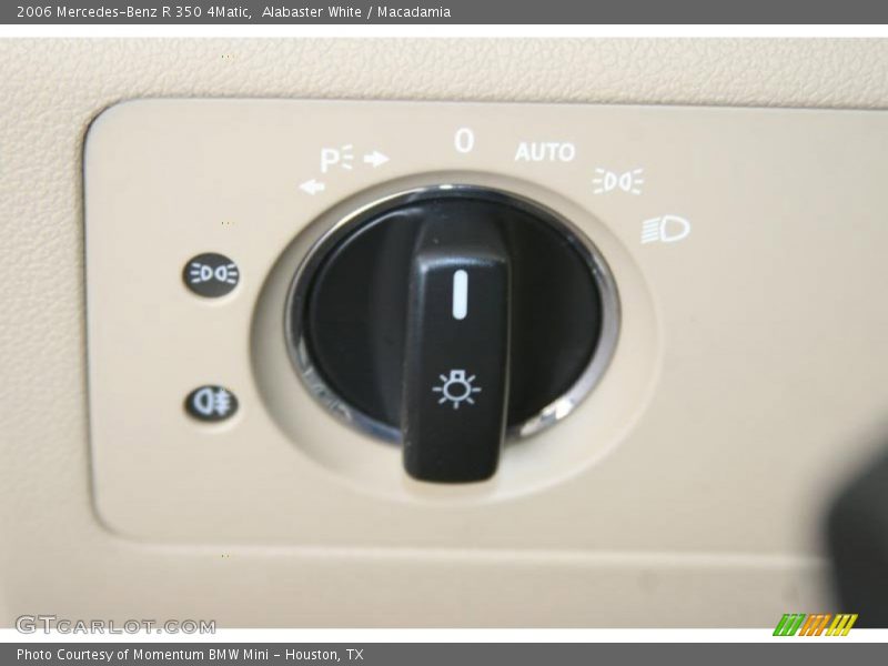 Alabaster White / Macadamia 2006 Mercedes-Benz R 350 4Matic