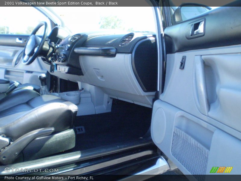 Black / Black 2001 Volkswagen New Beetle Sport Edition Coupe