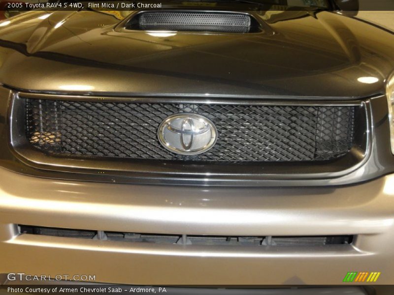 Flint Mica / Dark Charcoal 2005 Toyota RAV4 S 4WD