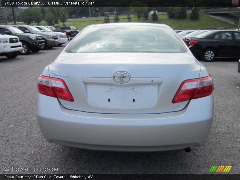 Classic Silver Metallic / Ash 2009 Toyota Camry LE