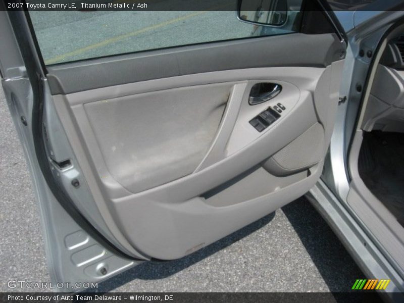 Titanium Metallic / Ash 2007 Toyota Camry LE