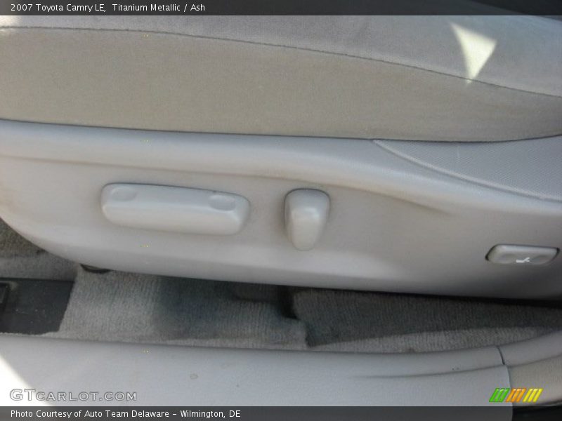 Titanium Metallic / Ash 2007 Toyota Camry LE
