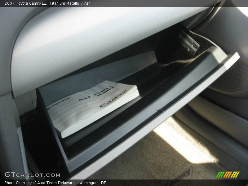 Titanium Metallic / Ash 2007 Toyota Camry LE