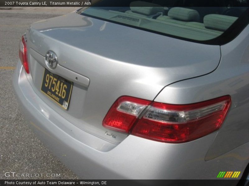 Titanium Metallic / Ash 2007 Toyota Camry LE