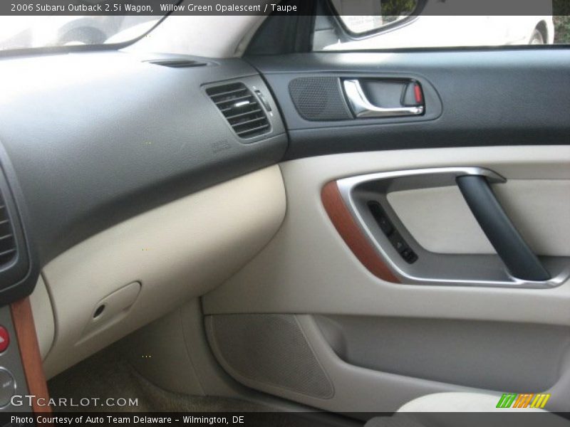 Willow Green Opalescent / Taupe 2006 Subaru Outback 2.5i Wagon
