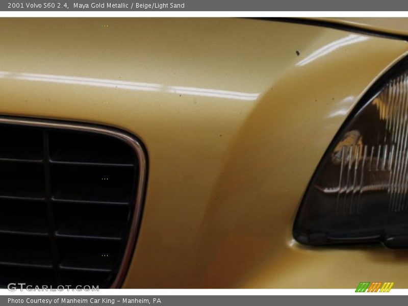 Maya Gold Metallic / Beige/Light Sand 2001 Volvo S60 2.4