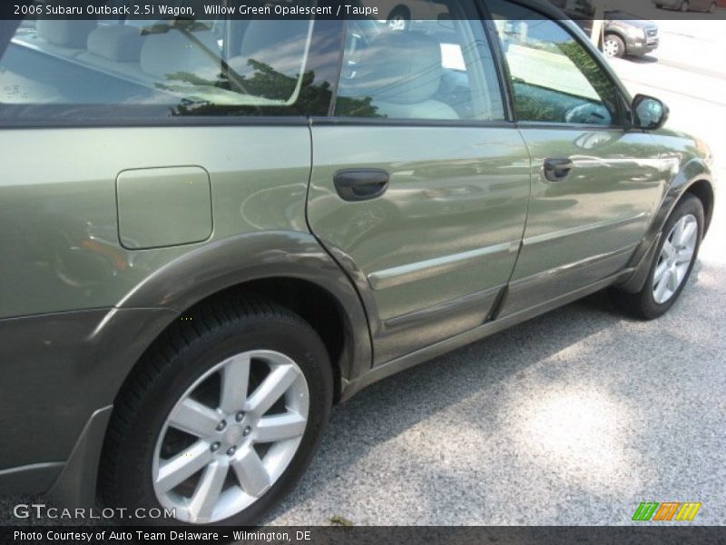 Willow Green Opalescent / Taupe 2006 Subaru Outback 2.5i Wagon