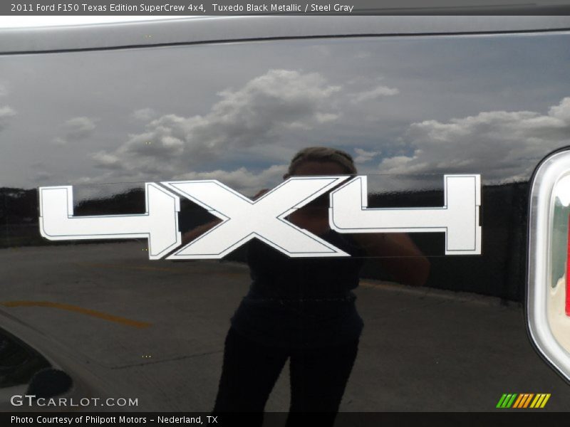 Tuxedo Black Metallic / Steel Gray 2011 Ford F150 Texas Edition SuperCrew 4x4