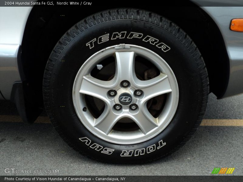 Nordic White / Gray 2004 Hyundai Santa Fe GLS
