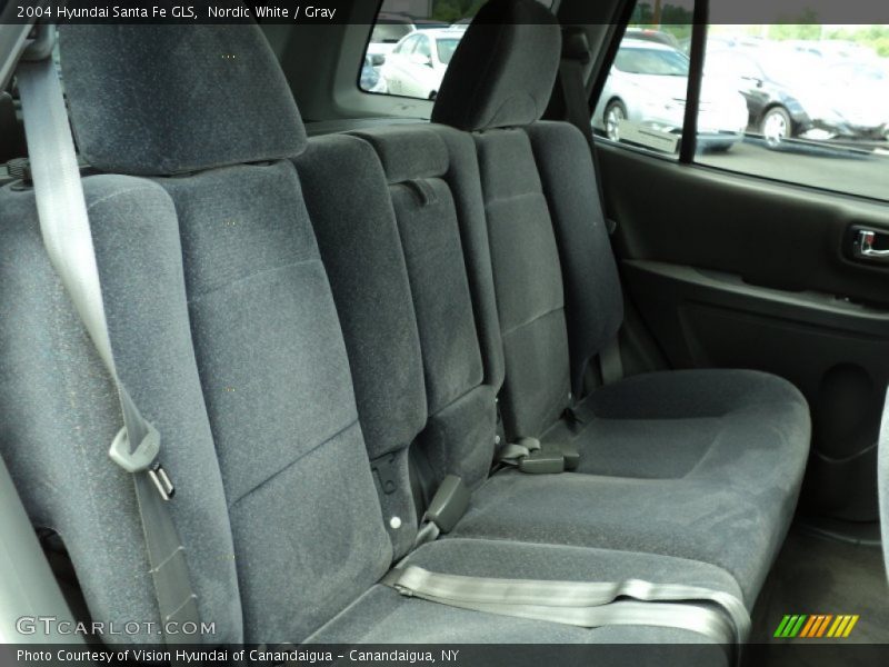 Nordic White / Gray 2004 Hyundai Santa Fe GLS